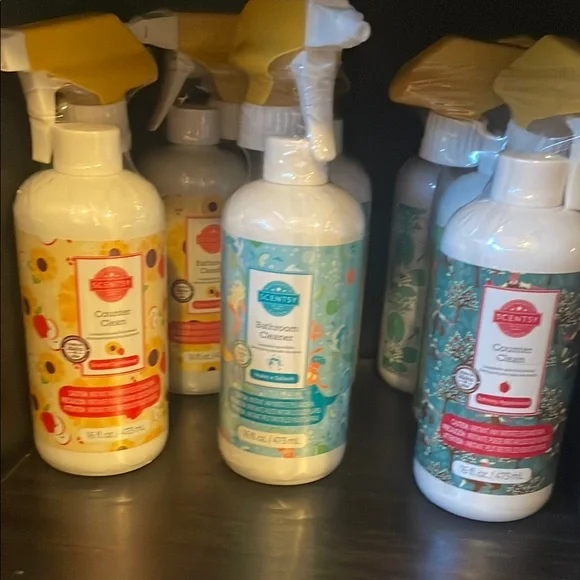 Make offer today save Today!  
Scentsy Cleaner's & scentsy fresh available - Picture 3 of 3